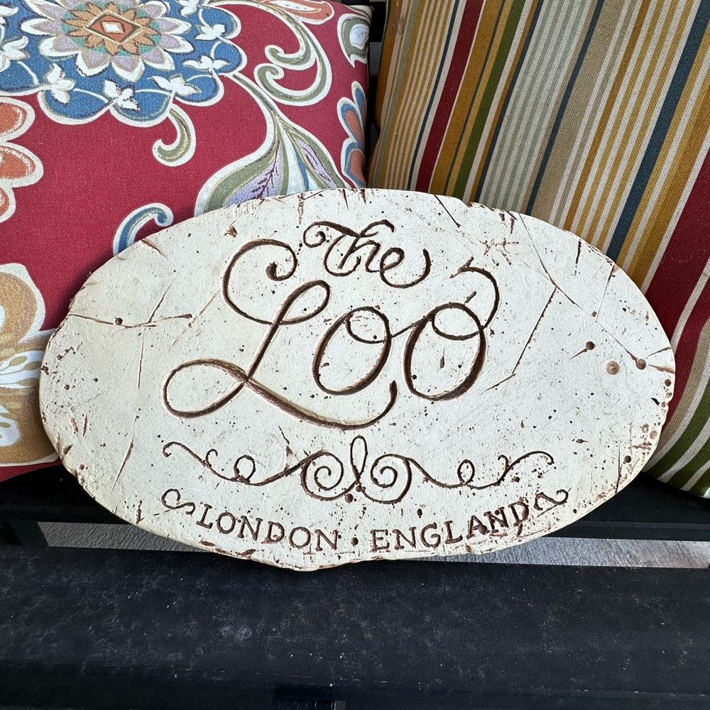 “The Loo” Bathroom Sign/Wall Art